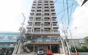 Reddoorz Plus @ Bez Tower And Residences San Juan